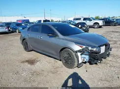 3KPF54AD2RE807628 2024 KIA FORTE