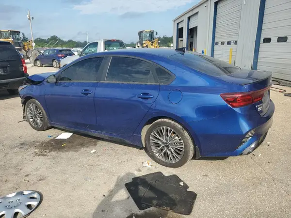3KPF54AD2RE809587 2024 KIA FORTE - Image 2