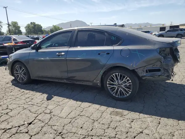 3KPF54AD2RE812604 2024 KIA FORTE - Image 2