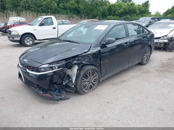 3KPF54AD2RE816717 2024 KIA FORTE - Image 2