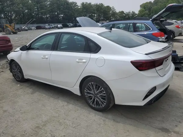 3KPF54AD2RE816765 2024 KIA FORTE - Image 2