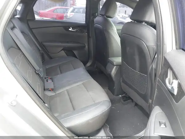 3KPF54AD2RE819729 2024 KIA FORTE - Image 8