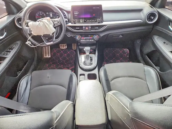 3KPF54AD2RE823232 2024 KIA FORTE - Image 8