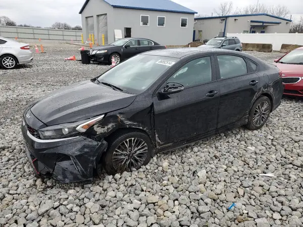 3KPF54AD2RE828396 2024 KIA FORTE - Image 1