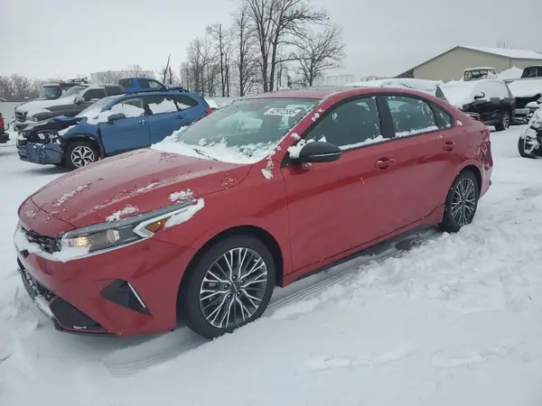 3KPF54AD2RE828950 2024 KIA FORTE - Image 1