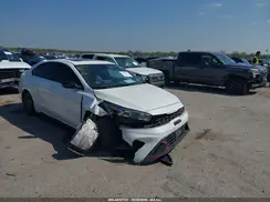 3KPF54AD2RE834487 2024 KIA FORTE