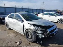 3KPF54AD3KE021696 2019 KIA FORTE