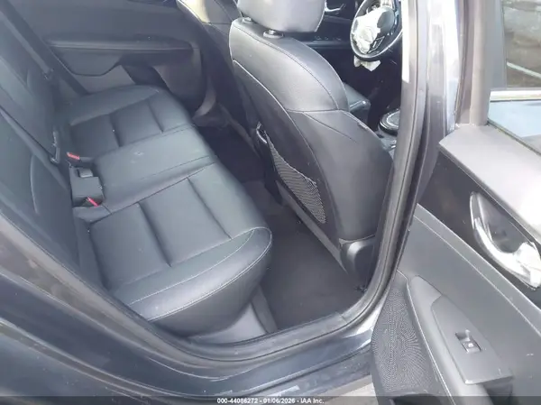 3KPF54AD3KE028406 2019 KIA FORTE - Image 8