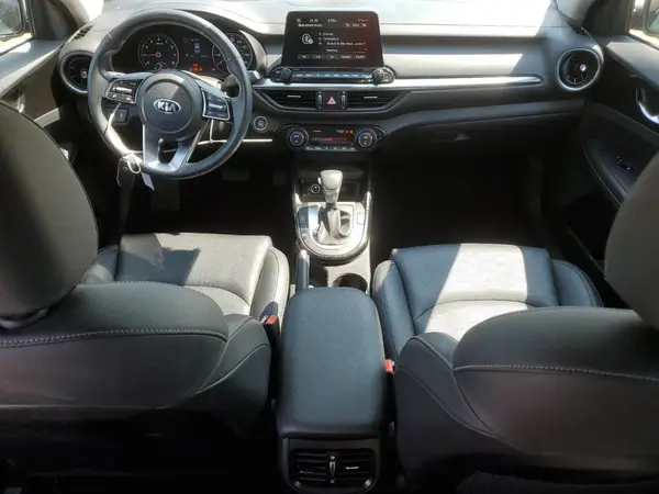 3KPF54AD3KE045559 2019 KIA FORTE - Image 8