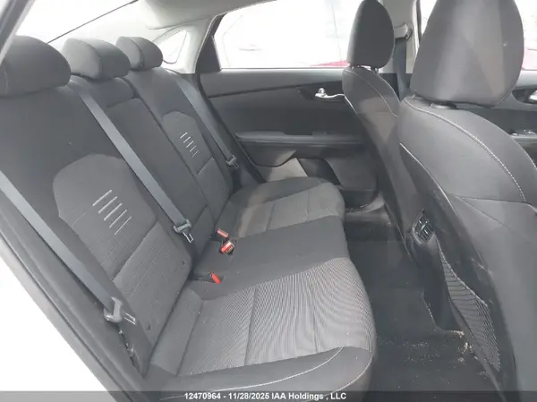 3KPF54AD3KE052091 2019 KIA FORTE - Image 8