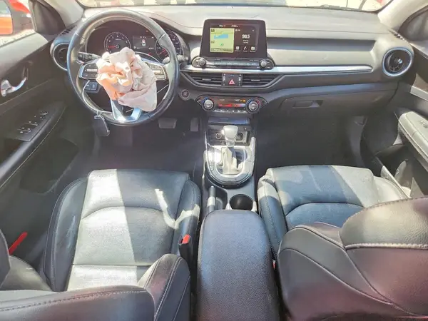 3KPF54AD3KE053693 2019 KIA FORTE - Image 8