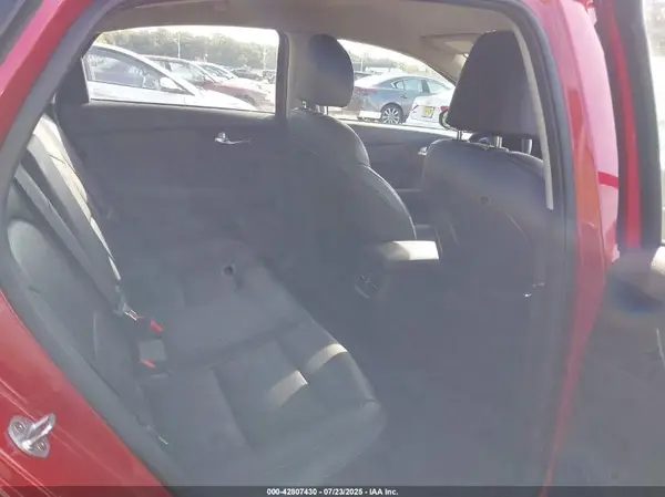 3KPF54AD3KE056562 2019 KIA FORTE - Image 8