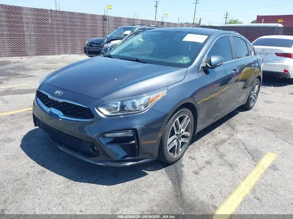 3KPF54AD3KE057131 2019 KIA FORTE - Image 2