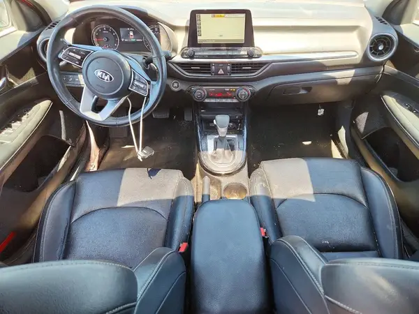 3KPF54AD3KE060143 2019 KIA FORTE - Image 8