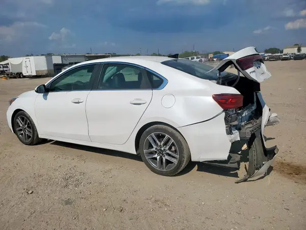 3KPF54AD3KE095670 2019 KIA FORTE - Image 2