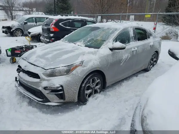 3KPF54AD3KE100642 2019 KIA FORTE - Image 2