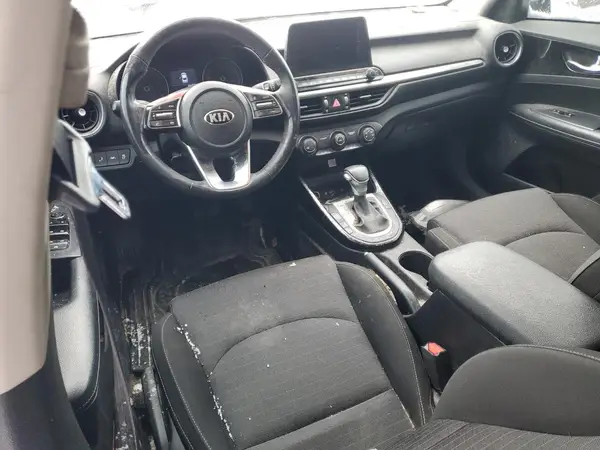 3KPF54AD3KE102701 2019 KIA FORTE - Image 8