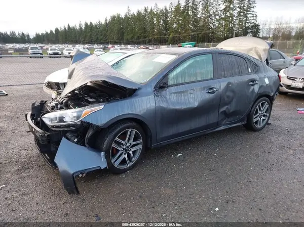 3KPF54AD3KE126223 2019 KIA FORTE - Image 2