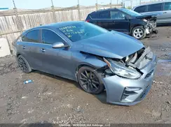 3KPF54AD3KE128702 2019 KIA FORTE