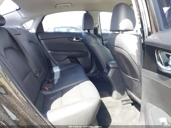 3KPF54AD3LE190568 2020 KIA FORTE - Image 8
