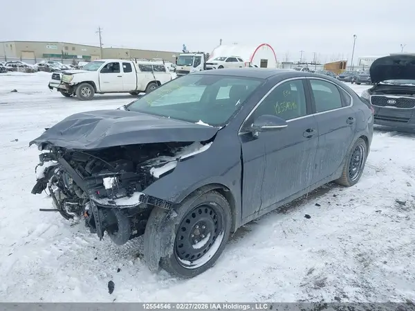 3KPF54AD3LE210933 2020 KIA FORTE - Image 2