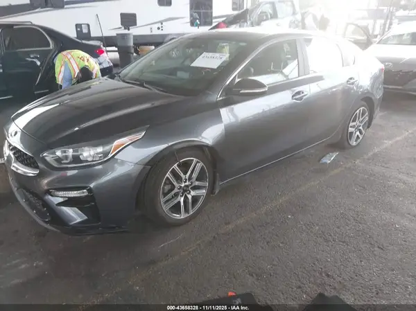 3KPF54AD3LE227036 2020 KIA FORTE - Image 2