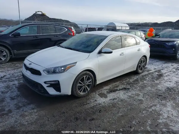 3KPF54AD3ME370635 2021 KIA FORTE - Image 2