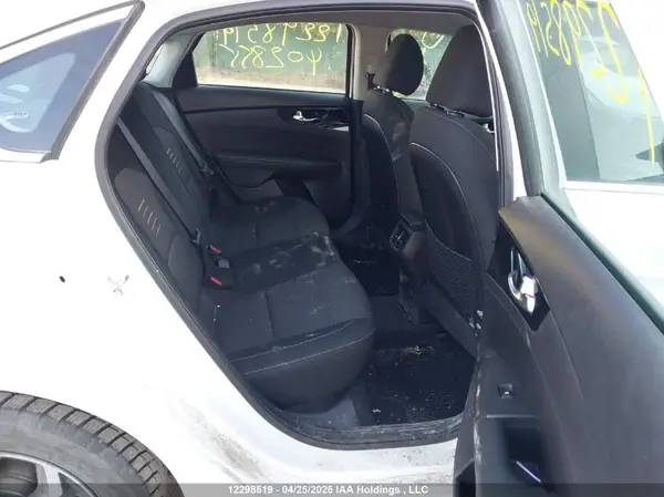 3KPF54AD3ME402855 2021 KIA FORTE - Image 8