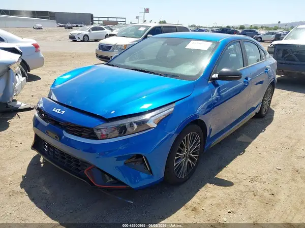 3KPF54AD3NE421892 2022 KIA FORTE - Image 2