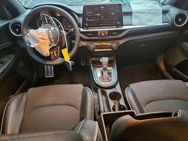 3KPF54AD3NE424100 2022 KIA FORTE - Image 8