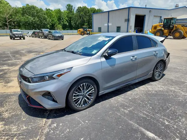 3KPF54AD3NE425876 2022 KIA FORTE - Image 1
