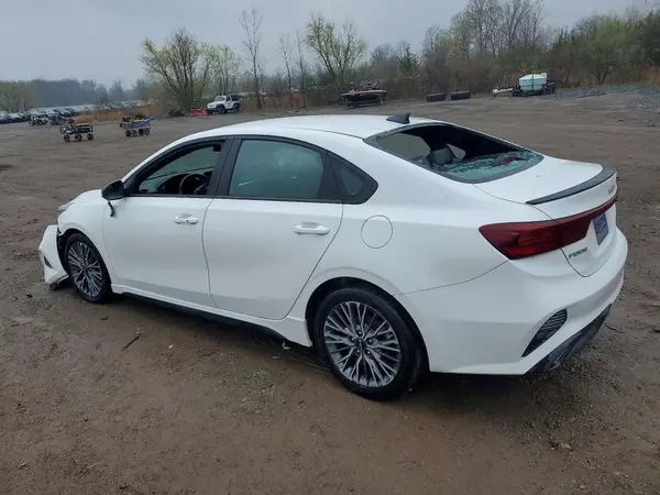3KPF54AD3NE430706 2022 KIA FORTE - Image 2