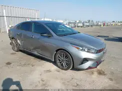 3KPF54AD3NE432925 2022 KIA FORTE