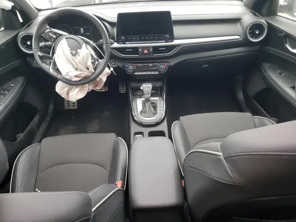 3KPF54AD3NE441172 2022 KIA FORTE - Image 8