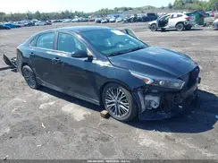 3KPF54AD3NE445156 2022 KIA FORTE