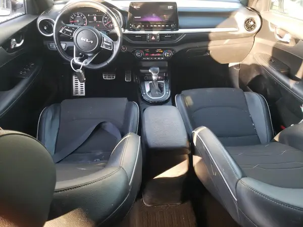 3KPF54AD3NE471871 2022 KIA FORTE - Image 8