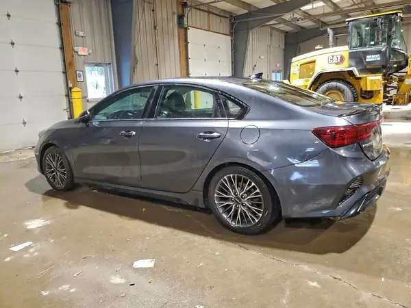 3KPF54AD3NE484667 2022 KIA FORTE - Image 2