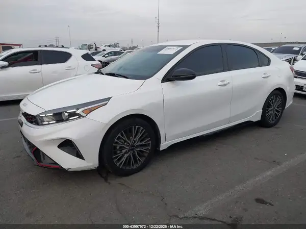3KPF54AD3NE487214 2022 KIA FORTE - Image 2