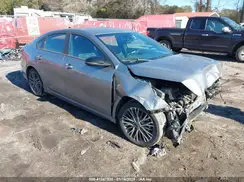 3KPF54AD3NE489352 2022 KIA FORTE