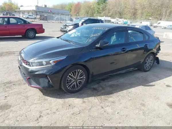 3KPF54AD3NE495460 2022 KIA FORTE - Image 2