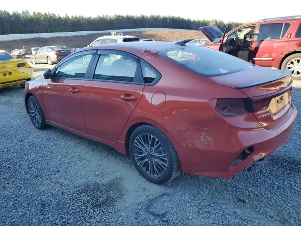 3KPF54AD3NE500754 2022 KIA FORTE - Image 2