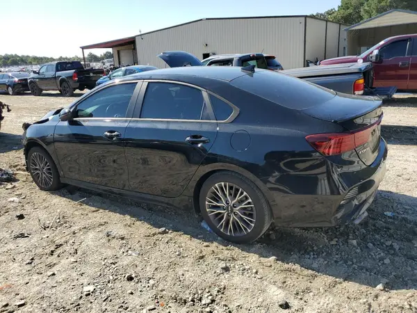 3KPF54AD3NE508885 2022 KIA FORTE - Image 2
