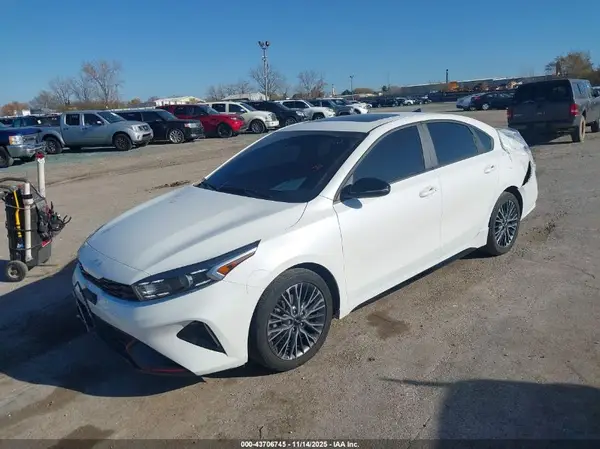 3KPF54AD3NE510331 2022 KIA FORTE - Image 2