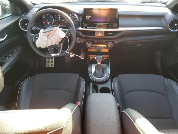 3KPF54AD3NE512693 2022 KIA FORTE - Image 8
