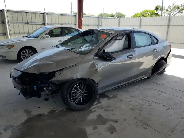 3KPF54AD3PE516357 2023 KIA FORTE - Image 1