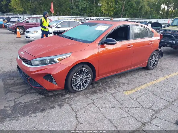 3KPF54AD3PE523499 2023 KIA FORTE - Image 2