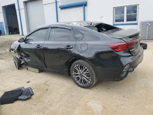 3KPF54AD3PE527438 2023 KIA FORTE - Image 2
