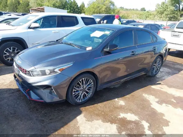 3KPF54AD3PE530033 2023 KIA FORTE - Image 2