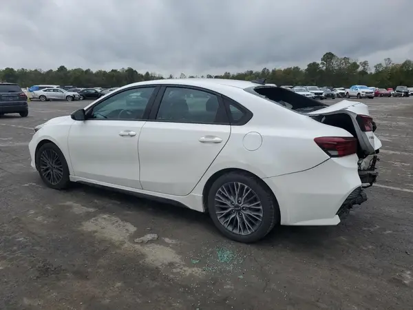 3KPF54AD3PE530193 2023 KIA FORTE - Image 2