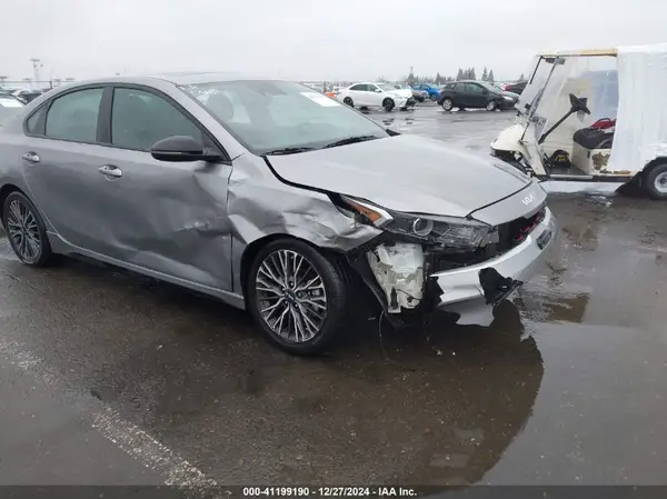 3KPF54AD3PE538553 2023 KIA FORTE - Image 1